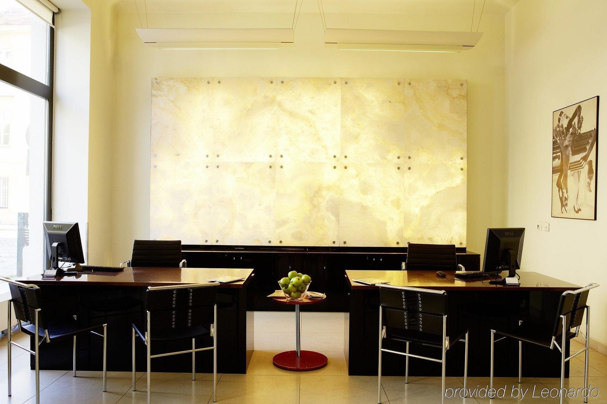 Maximilian Hotel Prague Dalaman gambar